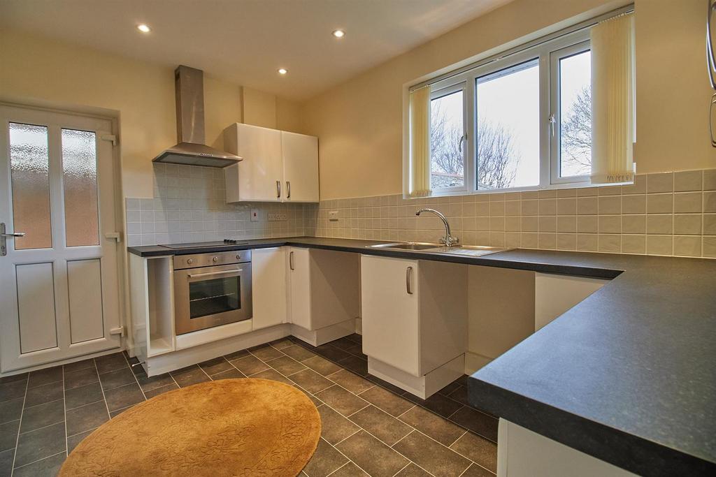 Denis Road, Burbage, Hinckley 2 bed detached bungalow for sale £290,000