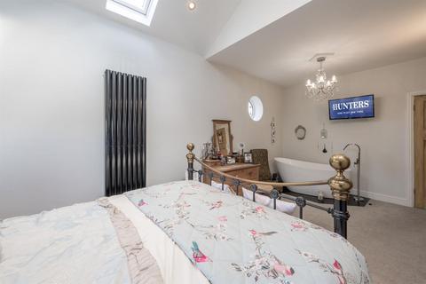147 Barrs Road, Cradley Heath, B64 7EZ