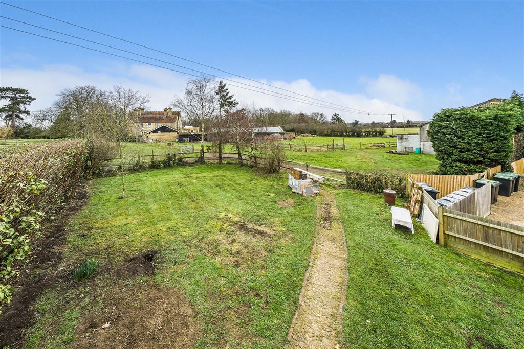 Court Lane, Hadlow, Tonbridge 3 bed cottage £775,000