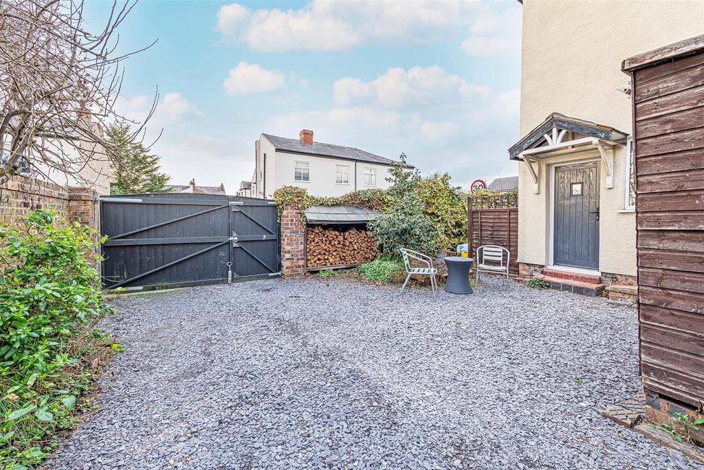 Orchard Street Fearnhead Warrington 3 Bed End Of Terrace House £265 000