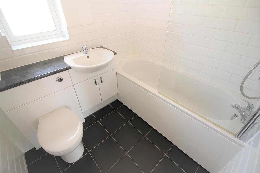 Bathroom.JPG
