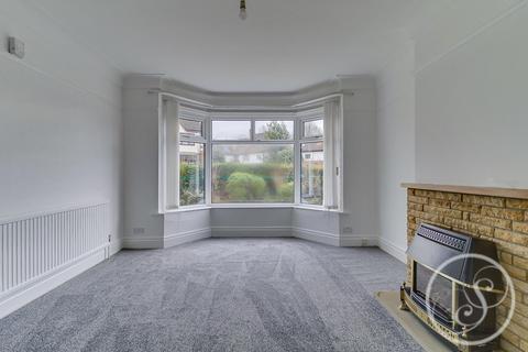 318 Harrogate Road, Leeds, LS17 6LY