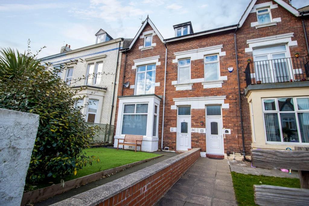 Edwards Road, Whitley Bay 4 bed flat £975 pcm (£225 pw)