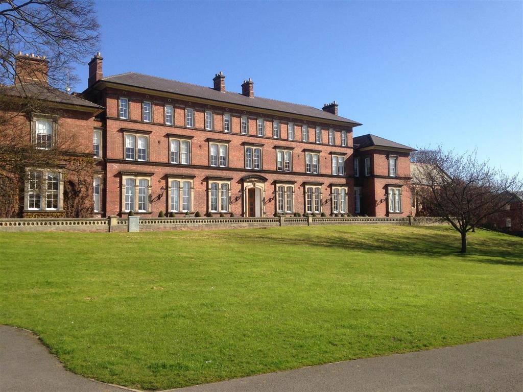 The Old College, Ripon, HG4 2TQ 3 bed apartment £825 pcm (£190 pw)