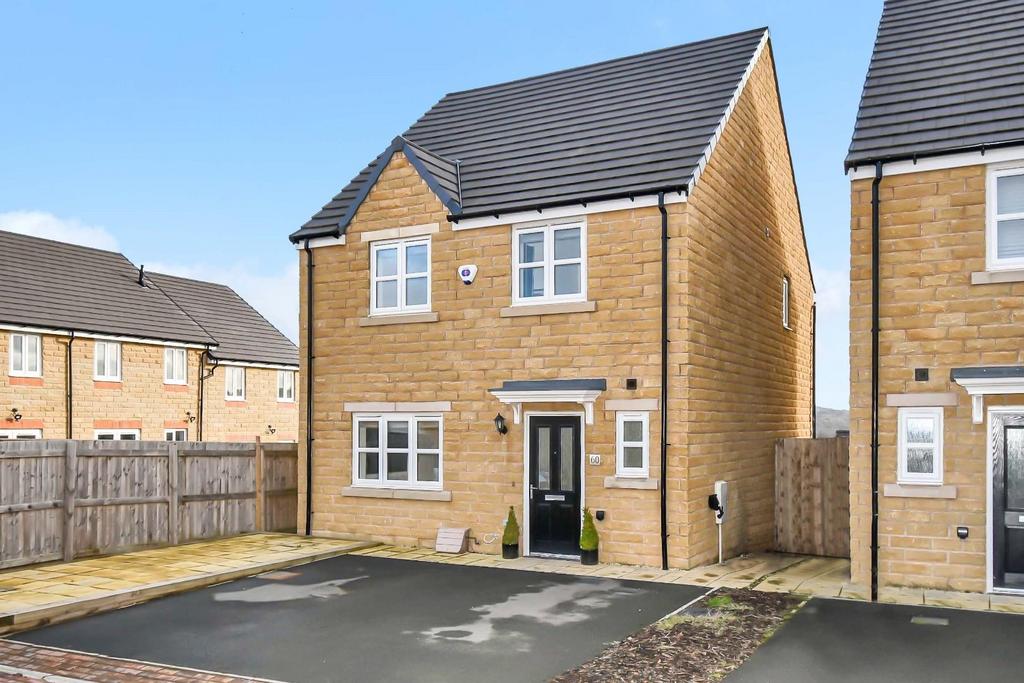 Brompton Drive, Bradford 4 bed detached house £325,000