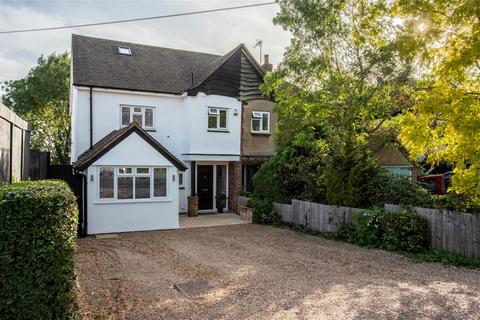 10 Bridge Hill, Epping, CM16 4ER