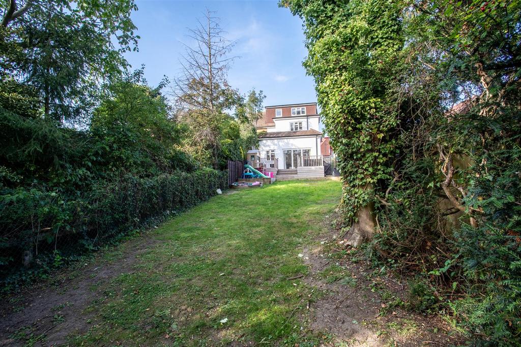 Large Rear Garden