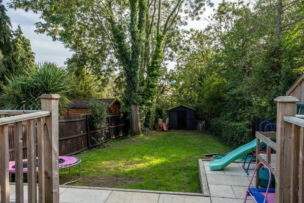 Large Rear Garden