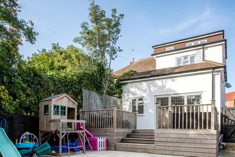 10 Bridge Hill, Epping, CM16 4ER