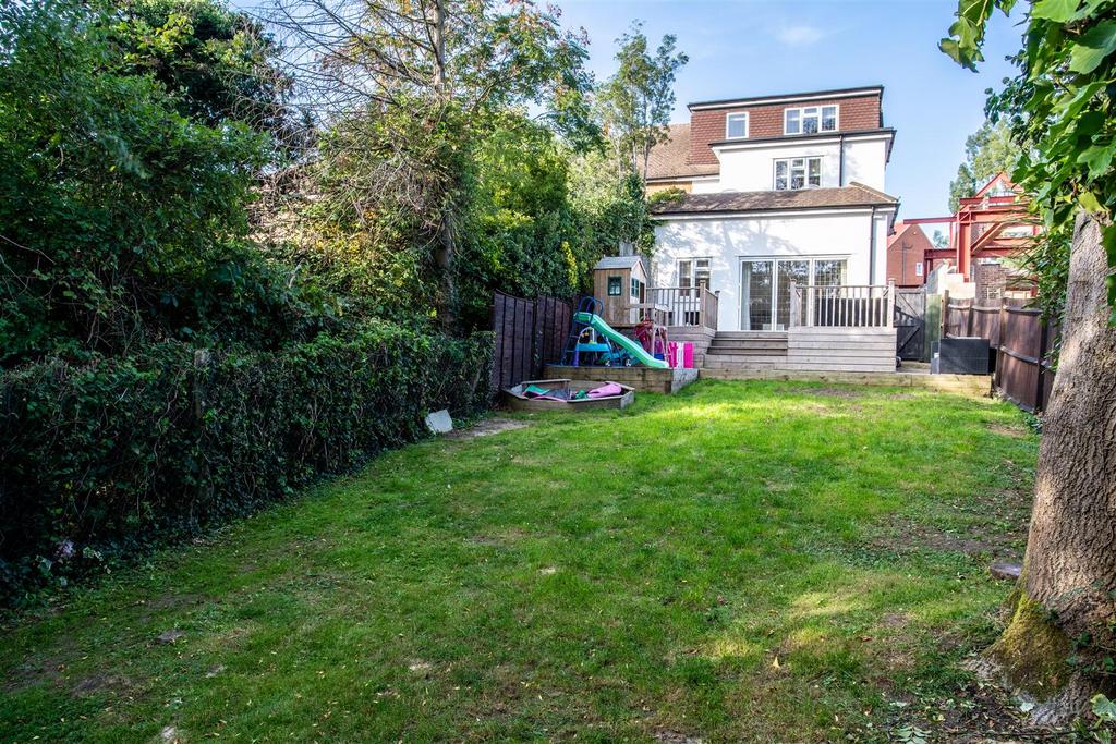 Large Rear Garden