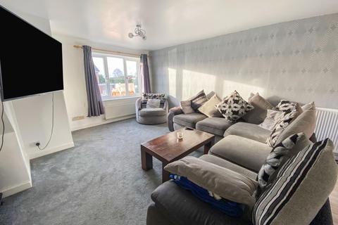 19 Hicks Close, Warwick, CV34 5ND