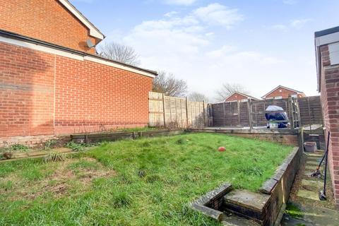 19 Hicks Close, Warwick, CV34 5ND