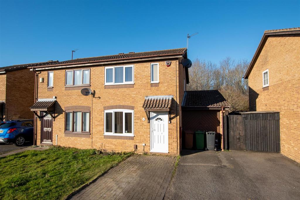 Windermere Drive, Wellingborough 4 bed house £265,000