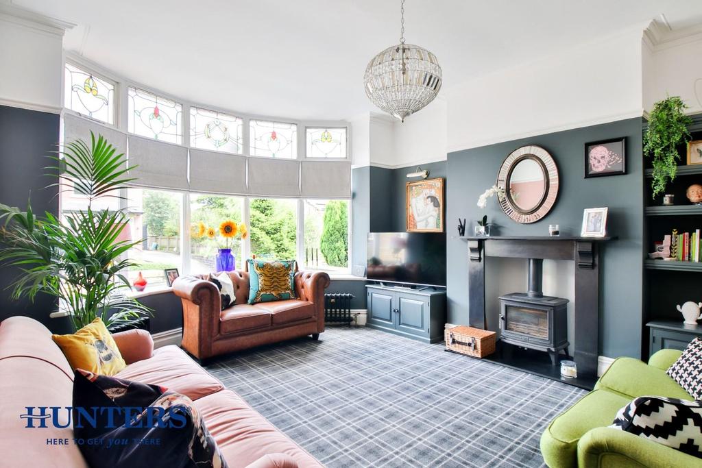 Shore Road, Littleborough, OL15 9LG 3 bed semidetached house £350,000