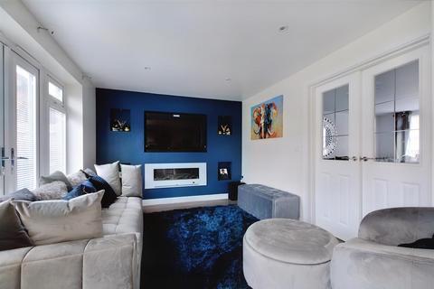 5 bedroom detached house for sale, Saxton Avenue, Woodhouse Park