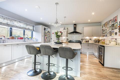 Causeway Farm Causeway Head Road, Sheffield, S17 3DW
