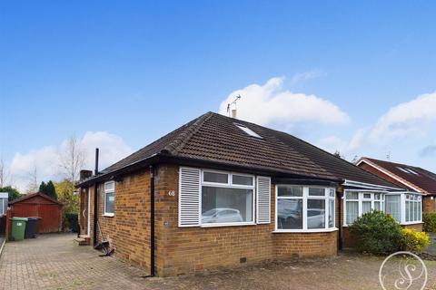 3 bedroom semi-detached bungalow to rent, High Moor Crescent, Leeds