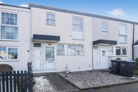302 Milwards, Harlow, CM19 4SN