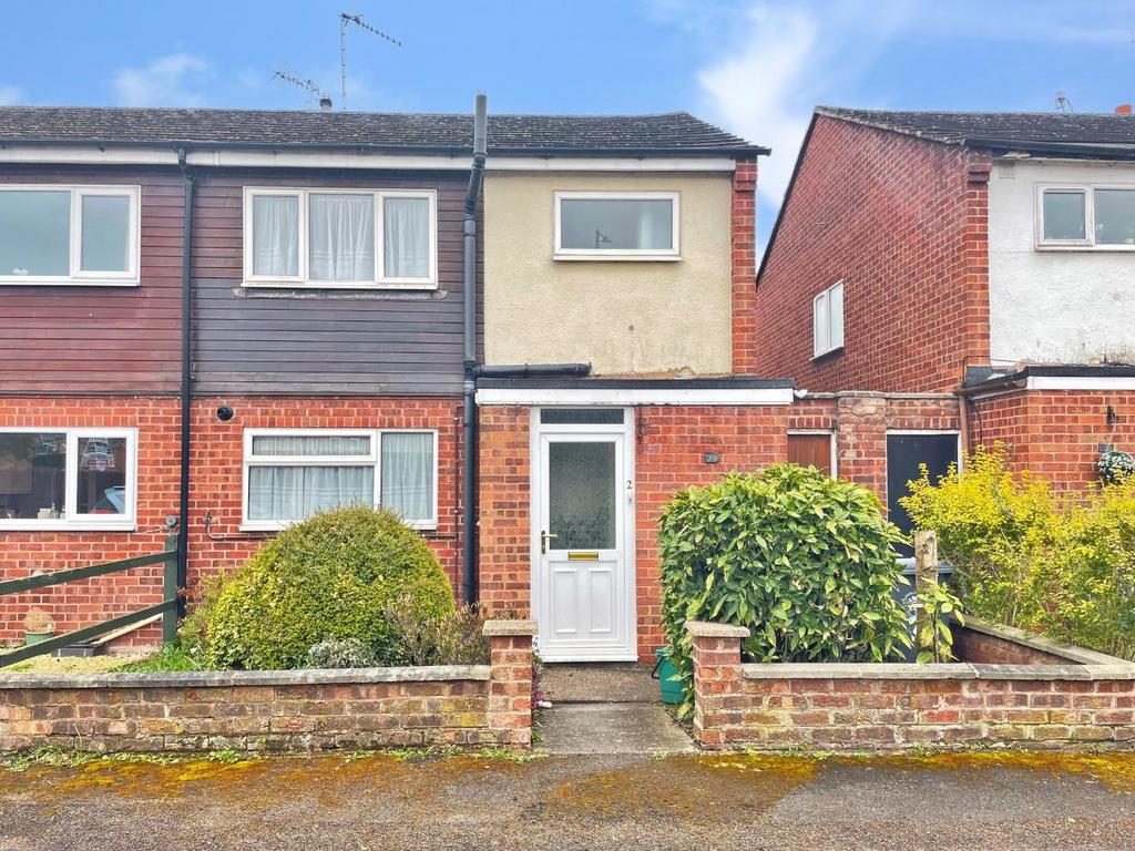 Evesham Road, StratforduponAvon 3 bed semidetached house £295,000