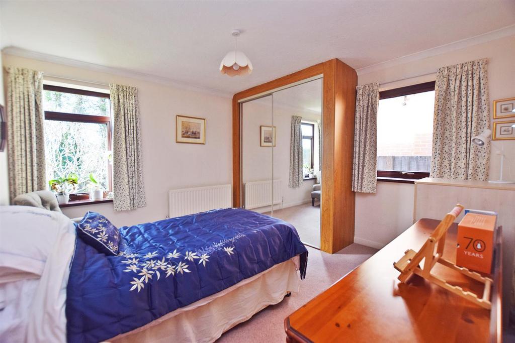 2nd Bedroom