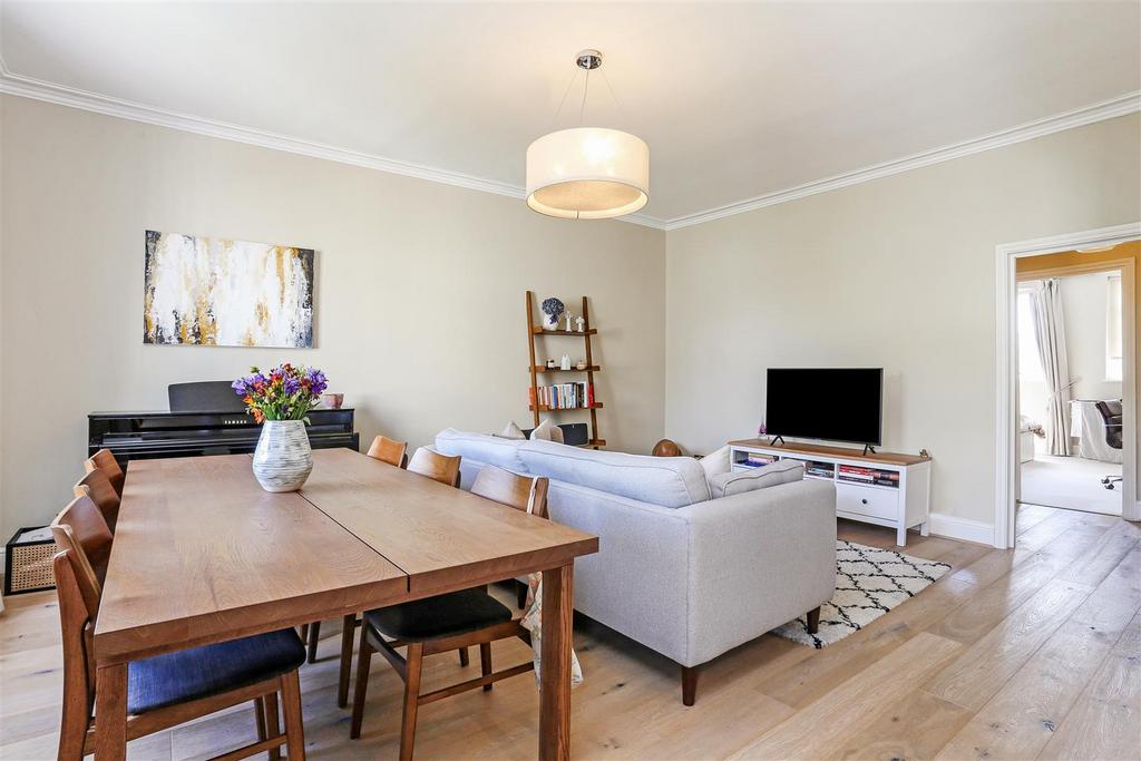Eccleston Square, Pimlico, SW1V 1 bed apartment to rent £2,925 pcm (£