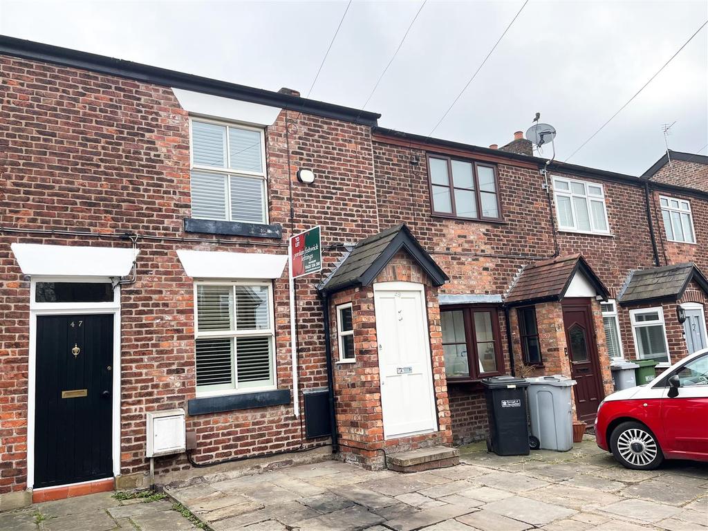 Hawthorn Street, WILMSLOW 2 bed terraced house £1,295 pcm (£299 pw)