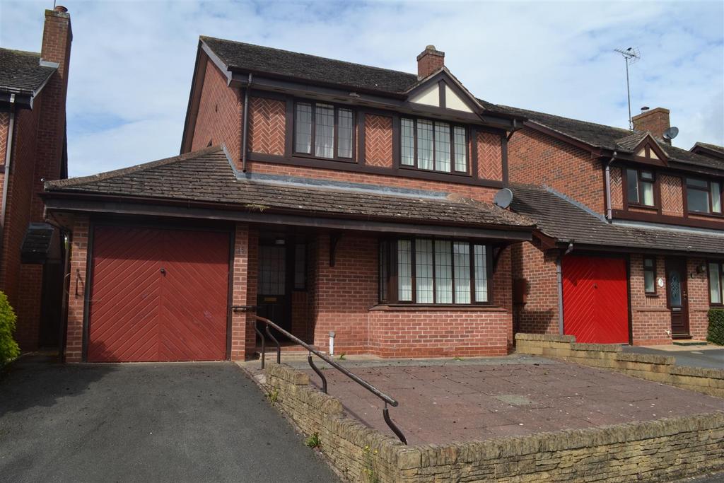 Oldfields Close, Leominster 4 bed detached house for sale £350,000