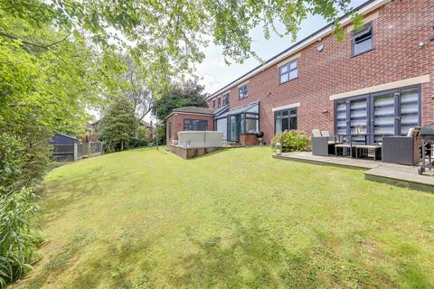 9 bedroom detached house for sale, Wentworth Avenue, Whitefield, Manchester - 7 Bed Main House plus 2 Bed Annexe -Total a huge 7,300sqft