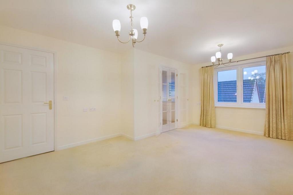 8526488-interior02 (Medium).jpg