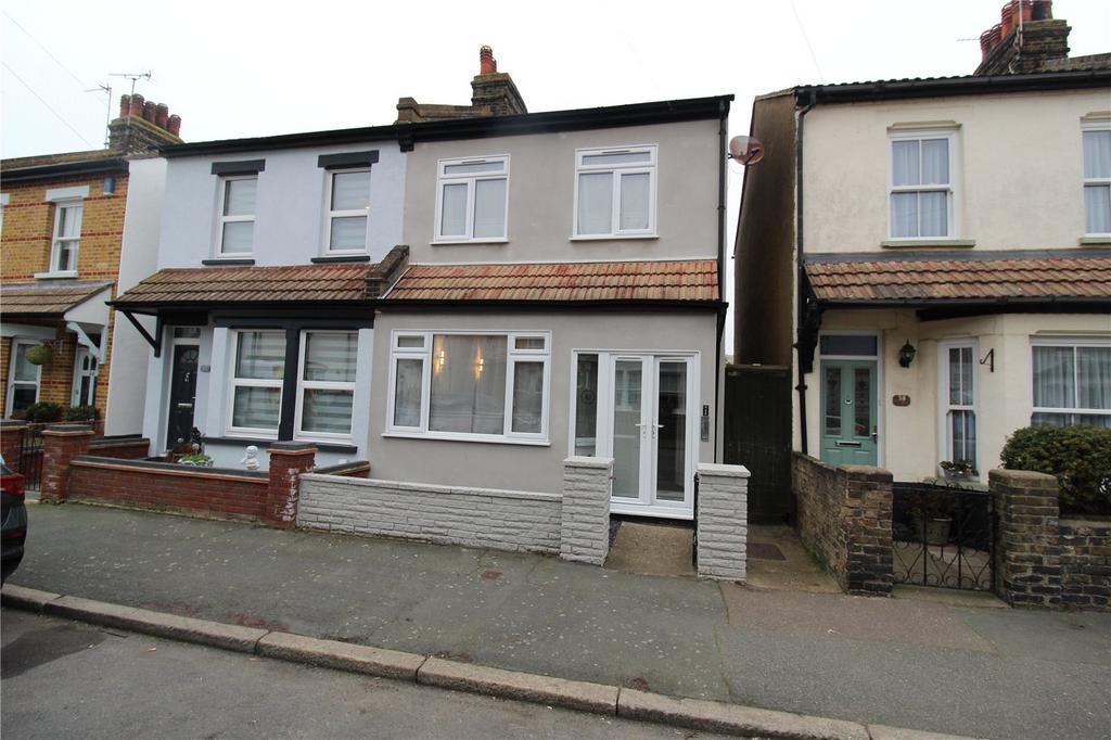 Friars Street, Shoeburyness, SouthendonSea, Essex, SS3 2 bed semi