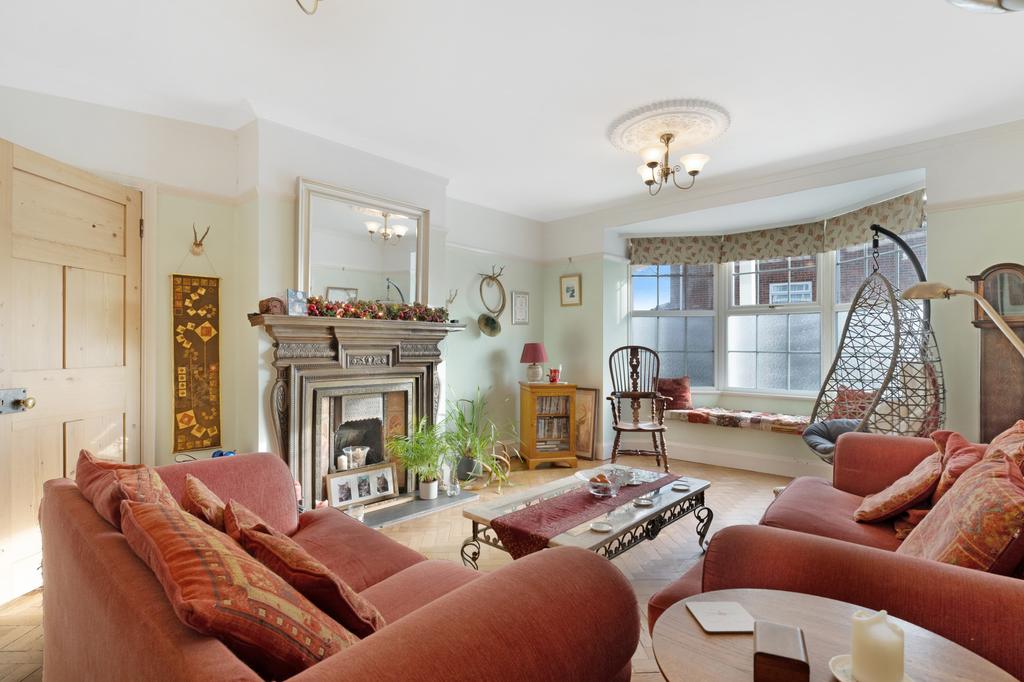 Goodwin Road,Ramsgate,Kent,CT11 0JJ 5 bed semidetached house £575,000