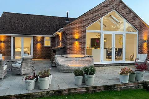 3 bedroom bungalow for sale, Parkstone Road, Ropley, Alresford, Hampshire, SO24