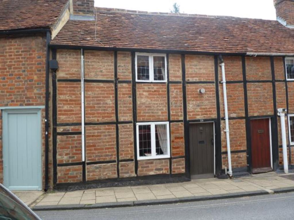 Well Street, Buckingham, Buckinghamshire, MK18 1 bed terraced house £800 pcm (£185 pw)