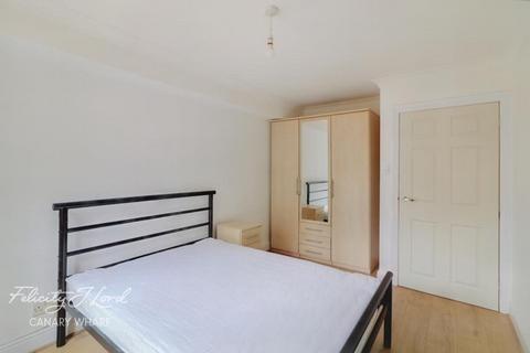 1 bedroom apartment to rent, Peninsula Court, E14, London