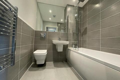 1 bedroom flat to rent, The Mount, Brentwood, Essex, CM14