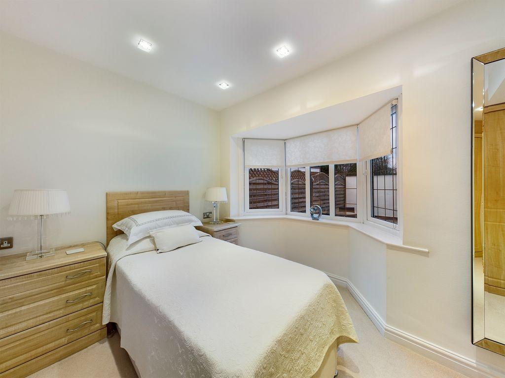 Bedroom 2 (Double with Ensuite)