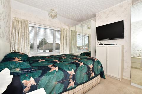 9 Chipstead Road, Erith, DA8 3HT