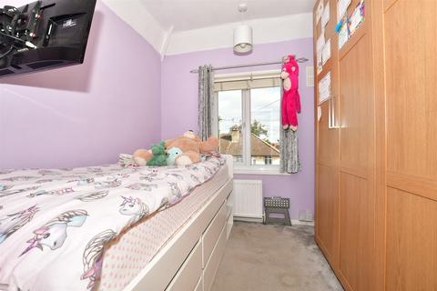 9 Chipstead Road, Erith, DA8 3HT