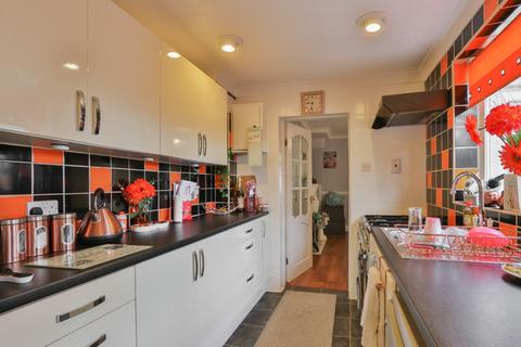 20 Bentley Grove, Hull, HU6 8NP
