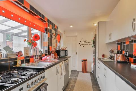20 Bentley Grove, Hull, HU6 8NP