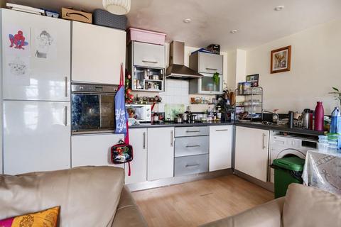 2 bedroom flat for sale, Basingstoke,  Hampshire,  RG21