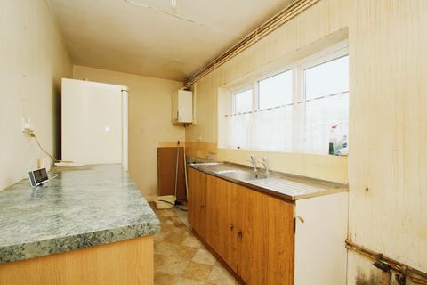 97 Central Road, Hugglescote, Coalville, LE67 2FJ