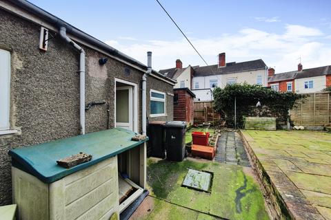 97 Central Road, Hugglescote, Coalville, LE67 2FJ