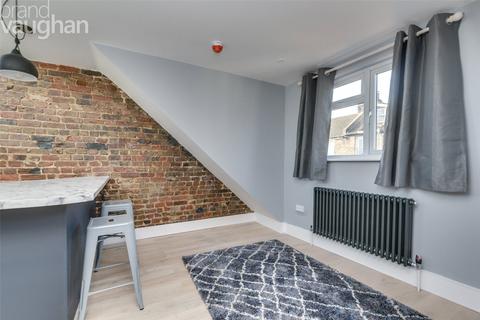 2 bedroom flat to rent, Whitehawk Road, Brighton, BN2