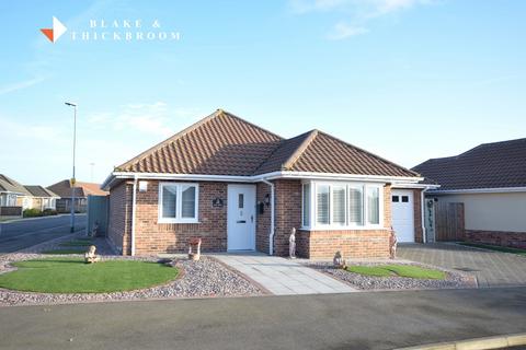 2 bedroom detached bungalow for sale, Gainsford Gardens, Clacton-on-Sea
