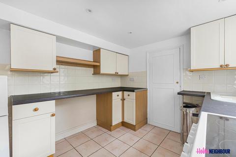 2 bedroom terraced house to rent, Lateward Road, London, TW8