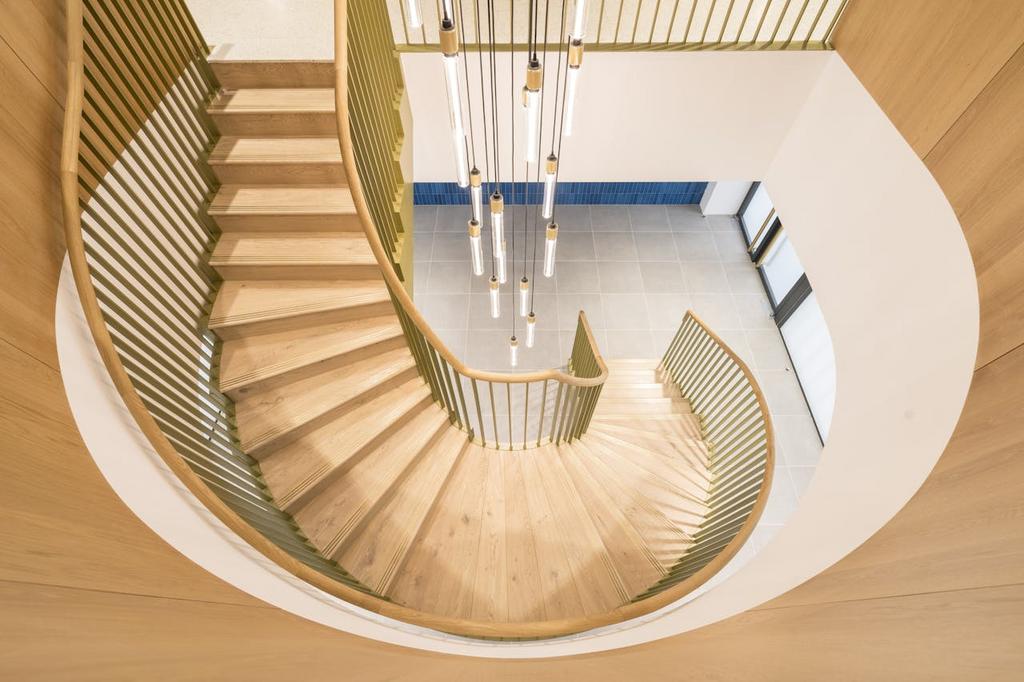 Stairwell to LG