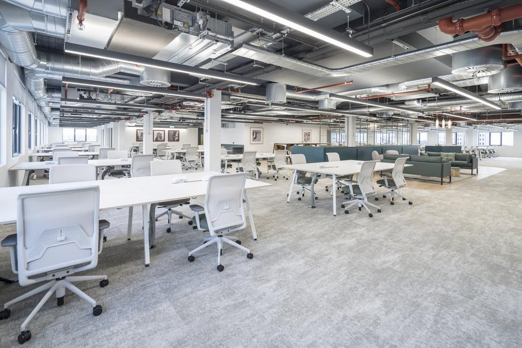 6th Floor Fitted