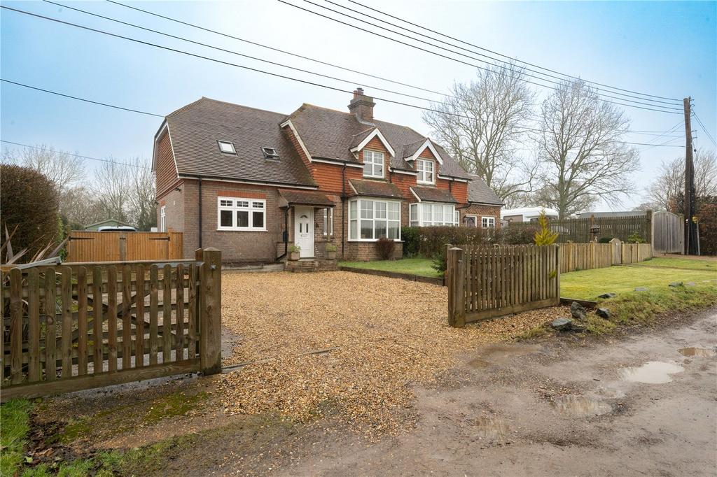 North Corner, Horam, East Sussex, TN21 3 bed semidetached house for sale £575,000