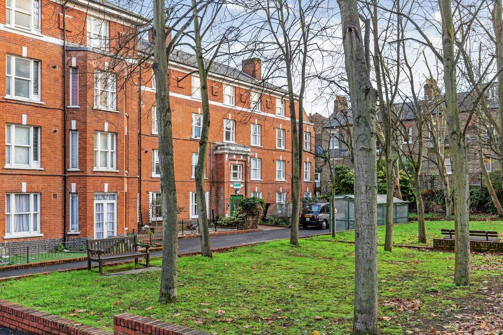 Taverner Square, Highbury Grange, London, N5 1 bed apartment for sale